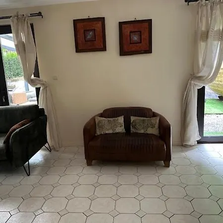 Boshuisje Holiday home Couvin